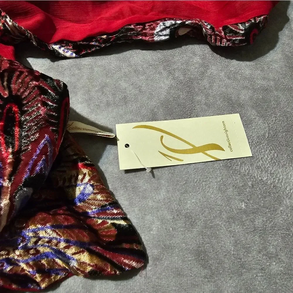 COLLECTION EIGHTEEN Scarlet Floral Scarf‎